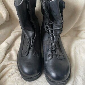 NWOB Wellco Men's Black Leather Military Combat Boots size 9.5